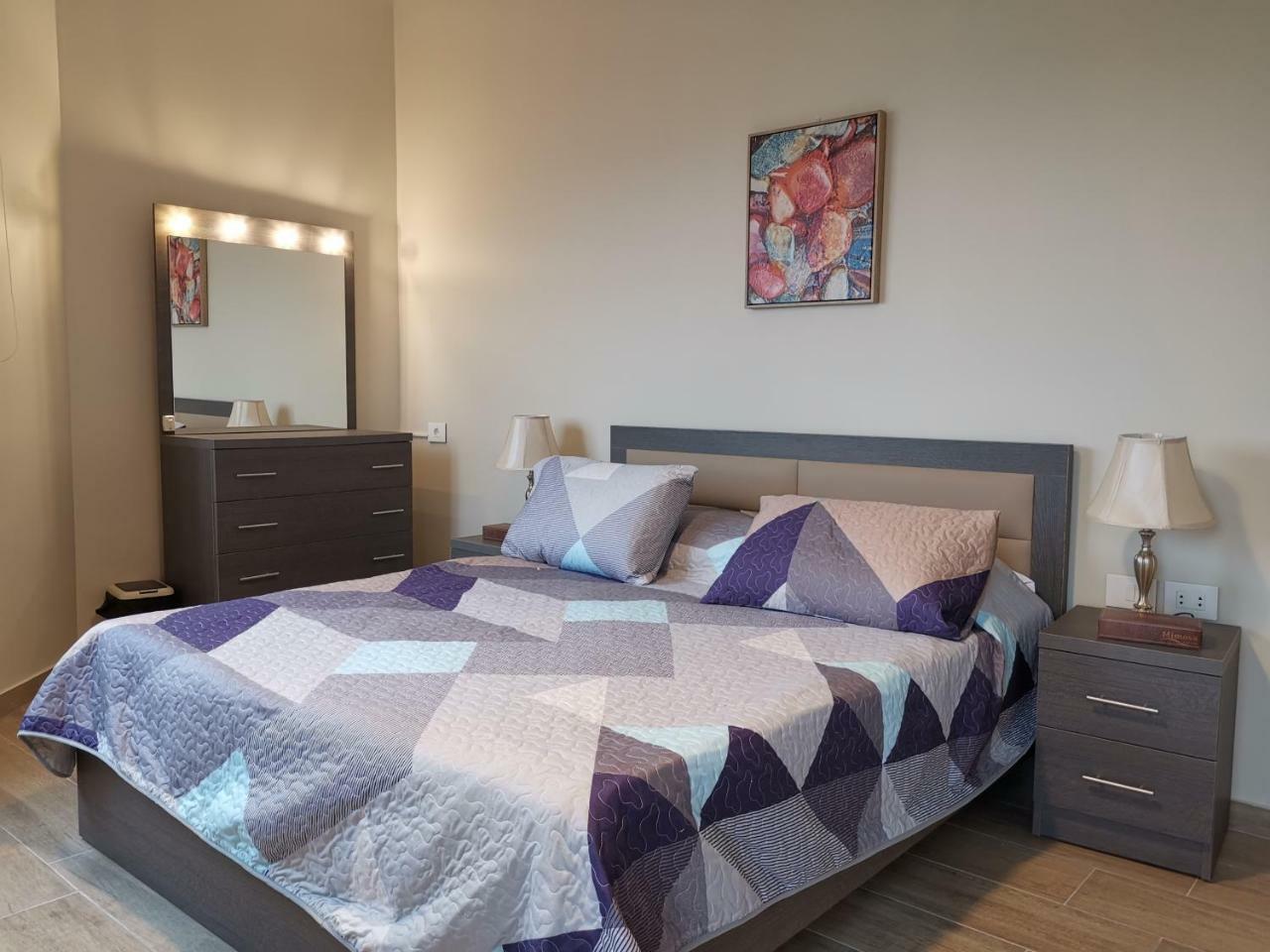 West House Apartments-Mar Mikhael Бейрут Екстериор снимка
